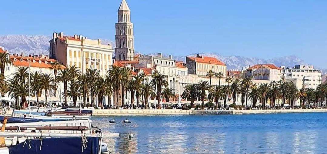 Apartment Amber S Podzemnom Garazom Split Eksteriør bilde
