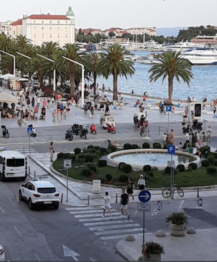 Apartment Amber S Podzemnom Garazom Split Eksteriør bilde